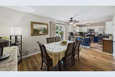 [Address not provided], Gurnee, IL 60031 - Photo 14