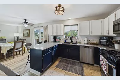 [Address not provided], Gurnee, IL 60031 - Photo 18