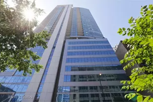 303 W Ohio St, Chicago, IL 60654 - Photo 1