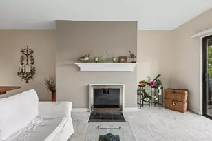 460 N Main St, Wauconda, IL 60084 - Photo 6