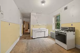 1515 W Granville Ave, Chicago, IL 60660 - Photo 12