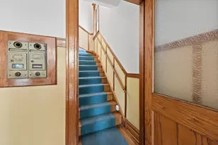 1515 W Granville Ave, Chicago, IL 60660 - Photo 18