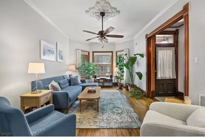 1040 W Barry Avenue #1, Chicago, IL 60657 - Photo 2