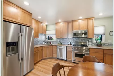 403 Hazelwood Lane, Glenview, IL 60025 - Photo 6