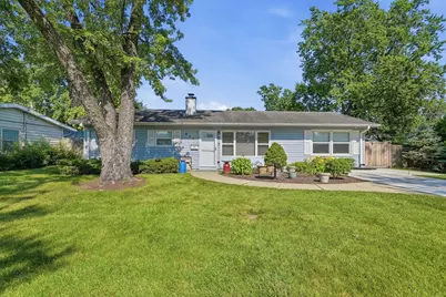 403 Hazelwood Lane, Glenview, IL 60025 - Photo 2