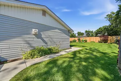 403 Hazelwood Lane, Glenview, IL 60025 - Photo 30