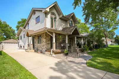 244 S Milton Avenue, Glen Ellyn, IL 60137 - Photo 1