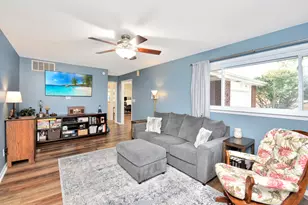 501 S Walnut St, Bondville, IL 61815 - Photo 8