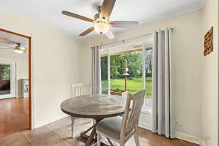 425 Greenwood Ln, Barrington, IL 60010 - Photo 6