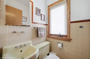 3032 W 100th Pl, Evergreen Park, IL 60805 - Photo 18