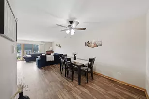 4020 W 105th St, Oak Lawn, IL 60453 - Photo 6