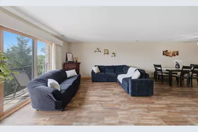 4020 W 105th Street #3E, Oak Lawn, IL 60453 - Photo 8