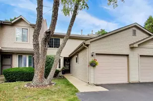 276 E Forest Knoll Dr, Palatine, IL 60074 - Photo 1