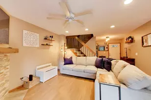 276 E Forest Knoll Dr, Palatine, IL 60074 - Photo 6