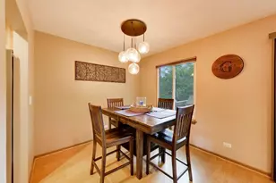 276 E Forest Knoll Dr, Palatine, IL 60074 - Photo 8