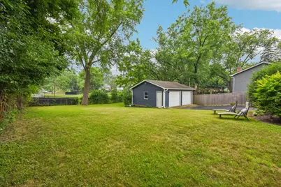 26W473 Parkway Drive, Winfield, IL 60190 - Photo 32