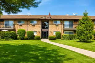 836 E Old Willow Rd, Prospect Heights, IL 60070 - Photo 1