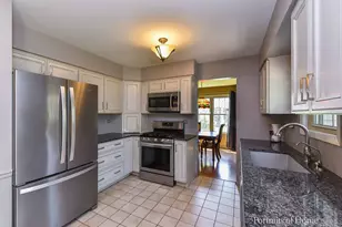 20236 Pepperwood Ct, Frankfort, IL 60423 - Photo 6