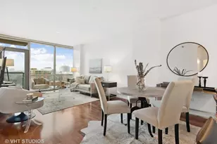 123 S Green St, Chicago, IL 60607 - Photo 8