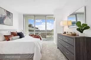 123 S Green St, Chicago, IL 60607 - Photo 10