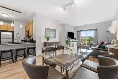 1155 W Roosevelt Road #404, Chicago, IL 60608 - Photo 10