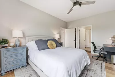 1155 W Roosevelt Road #404, Chicago, IL 60608 - Photo 16