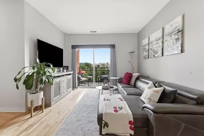 1155 W Roosevelt Road #404, Chicago, IL 60608 - Photo 12