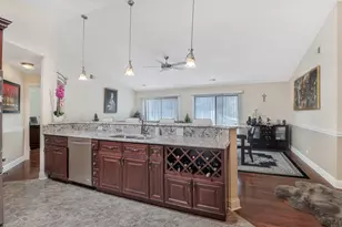 1511 W Pheasant Trail Ln, Arlington Heights, IL 60004 - Photo 10