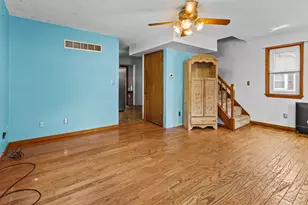 207 E Taylor St, Grant Park, IL 60940 - Photo 8