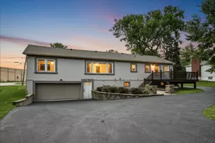 7154 Fair Elms Ave, Burr Ridge, IL 60527 - Photo 38
