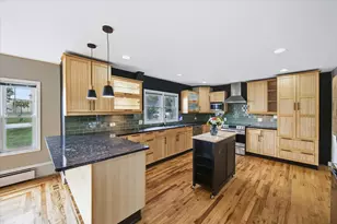 7154 Fair Elms Ave, Burr Ridge, IL 60527 - Photo 4