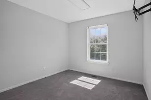 440 Newport Cir, Oswego, IL 60543 - Photo 18