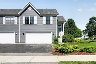 440 Newport Cir, Oswego, IL 60543 - Photo 1