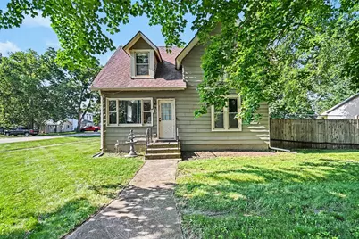 330 Pleasant Street, Sheridan, IL 60551 - Photo 2