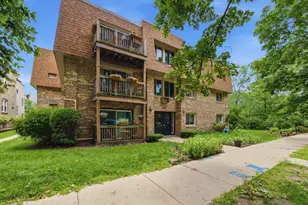 2619 W Agatite Ave, Chicago, IL 60625 - Photo 2