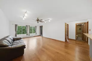 2619 W Agatite Ave, Chicago, IL 60625 - Photo 4