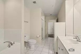 6420 Double Eagle Dr, Woodridge, IL 60517 - Photo 12