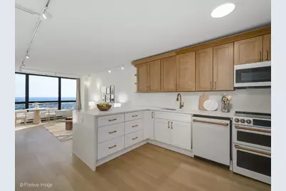 5415 N Sheridan Road #5015, Chicago, IL 60640 - Photo 2