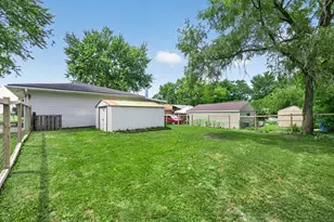 5201 E Wayne Ave, Rochelle, IL 61068 - Photo 26