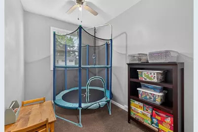 5201 E Wayne Avenue, Rochelle, IL 61068 - Photo 14
