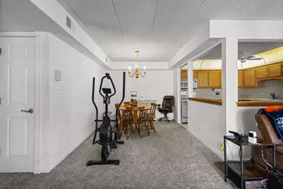 6248 S Gullikson Road #2E, Chicago, IL 60638 - Photo 6