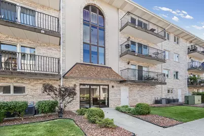 6248 S Gullikson Road #2E, Chicago, IL 60638 - Photo 1