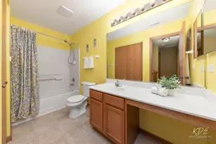 3021 Roxbury Ct, Joliet, IL 60435 - Photo 18