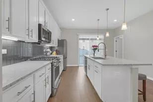 1546 Slade Wy, Des Plaines, IL 60018 - Photo 6