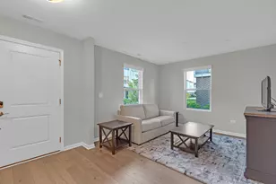 1546 Slade Wy, Des Plaines, IL 60018 - Photo 16