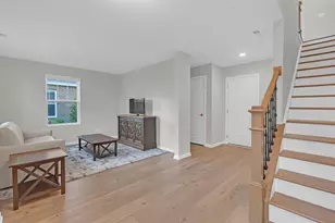 1546 Slade Wy, Des Plaines, IL 60018 - Photo 18