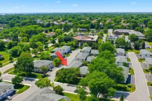127 Fairlane Ct, Bloomingdale, IL 60108 - Photo 2