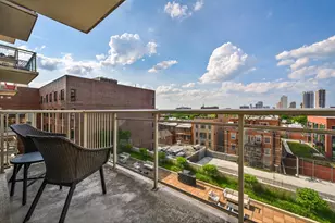 230 W Division St, Chicago, IL 60610 - Photo 14