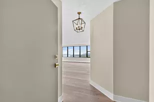 5801 N Sheridan Rd, Chicago, IL 60660 - Photo 12