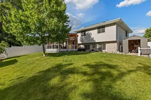 903 Prescott Dr, Joliet, IL 60432 - Photo 16